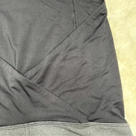 Isabel Maternity by Ingrid & Isabel Leggings Crossover Panel Black/Grey  Sz Med - Picture 14 of 16